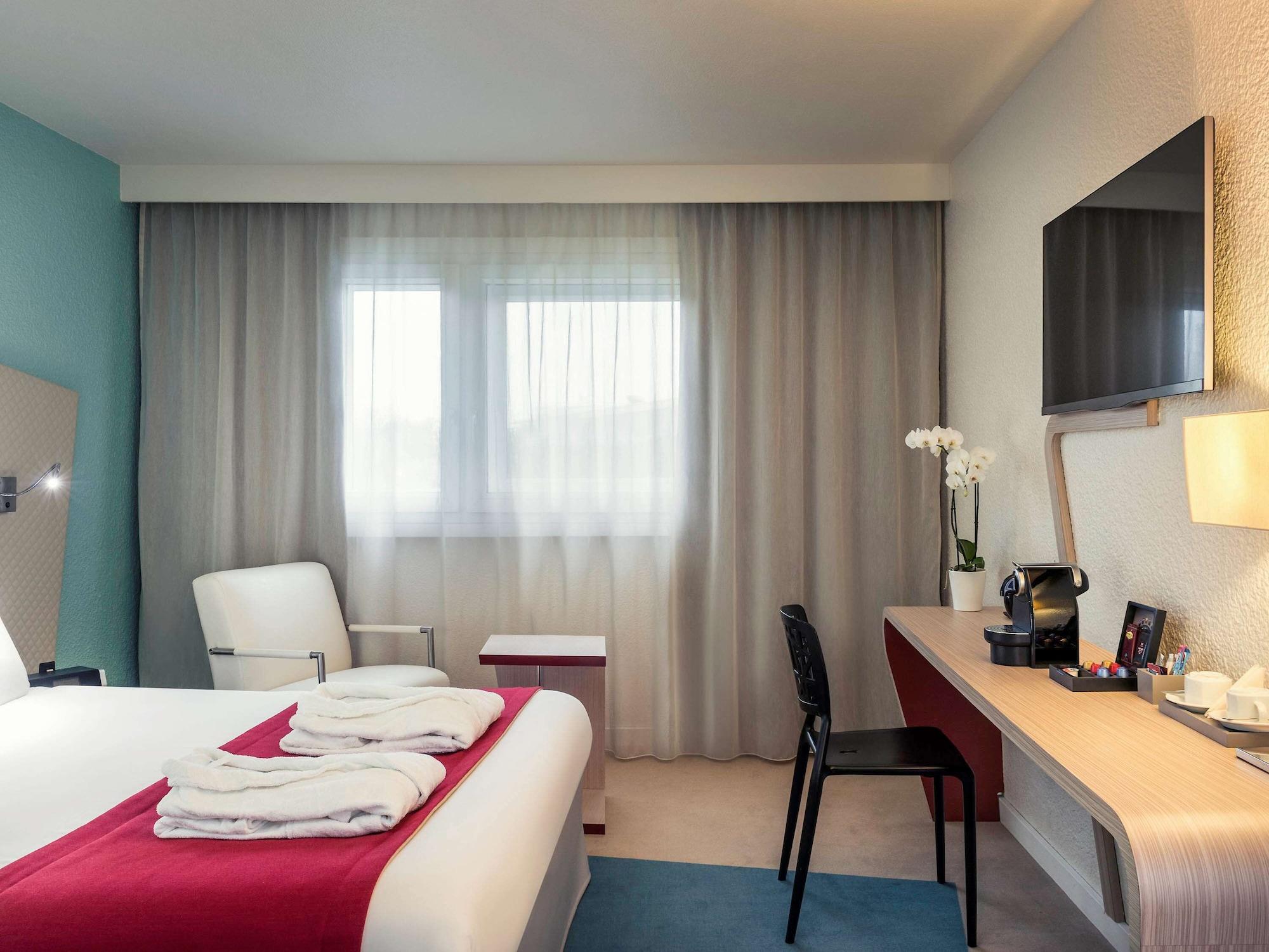 Mercure Paris Le Bourget Aeroport 4*