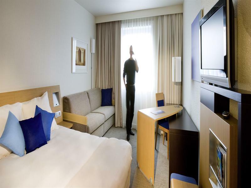 Mercure Paris Le Bourget Aeroport 4*